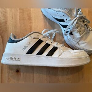 Size 6.5 white women’s adidas sneakers